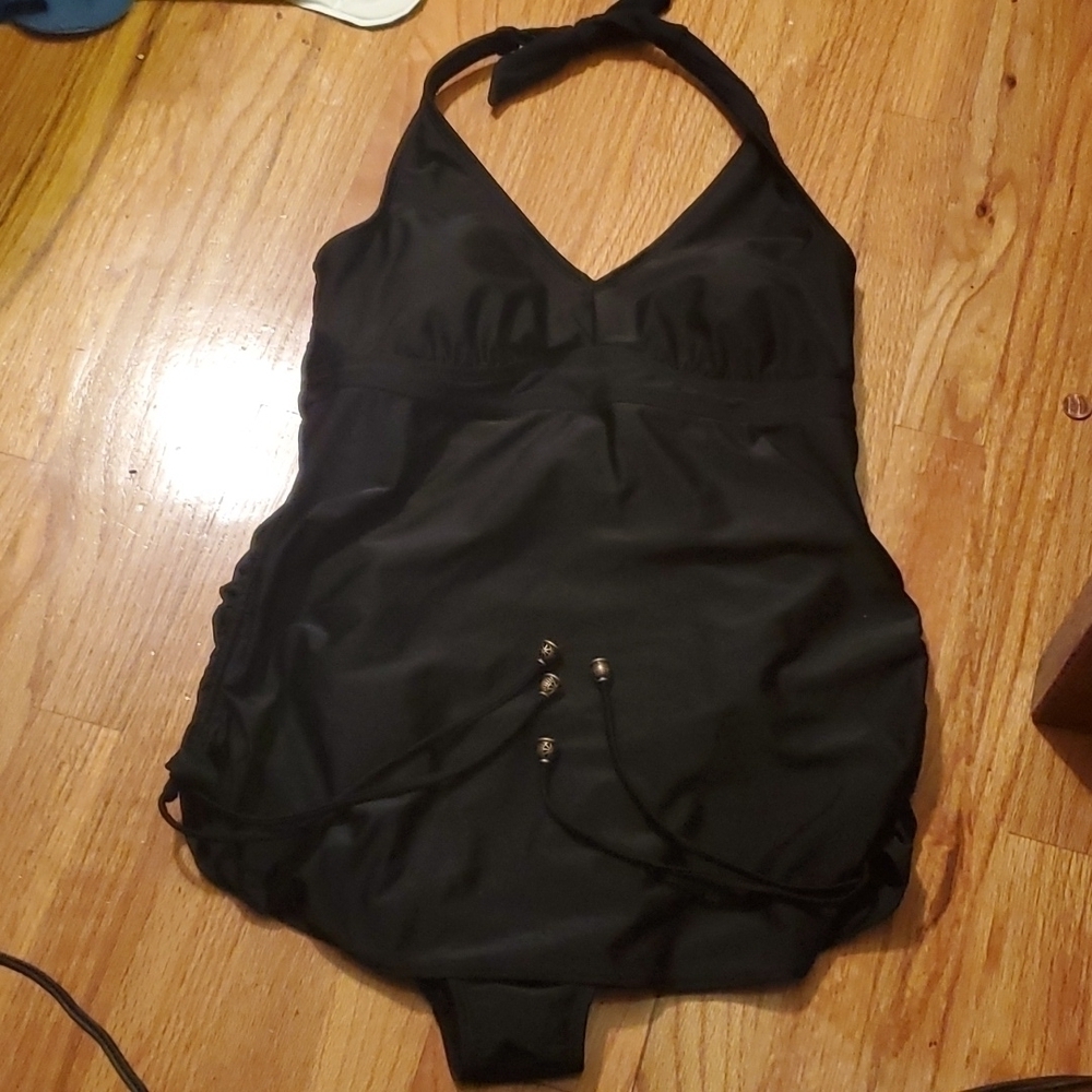 𝅺Maternity Liz Lange Maternity Swimsuit for Target Size Maternity